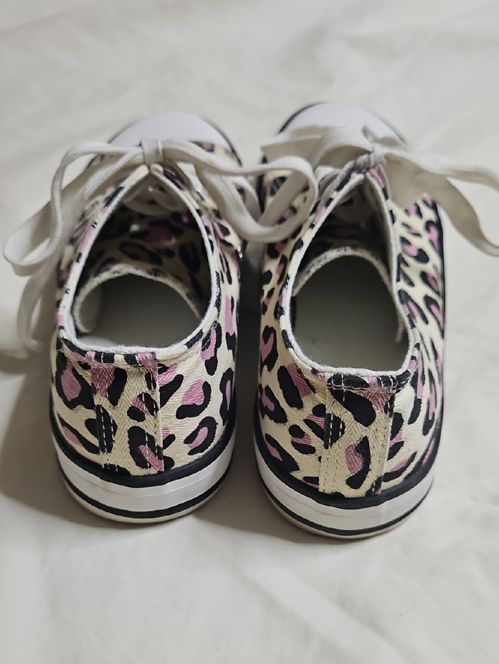 Pink Leopard Print Canvas Sneakers Size 7 - Picture 3 of 5